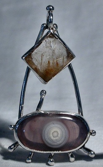 Spirit of Center shamanic healing pendant